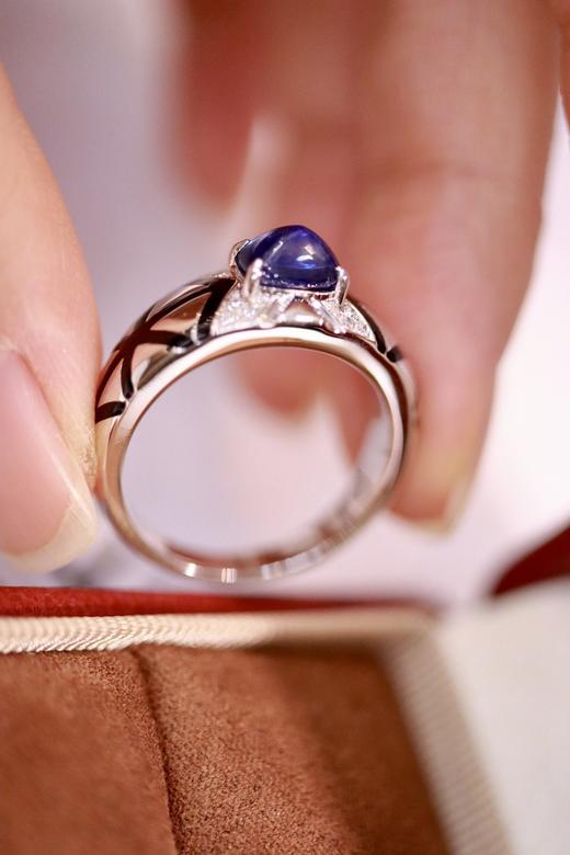 1.35ct 蓝宝石戒指 商品图3