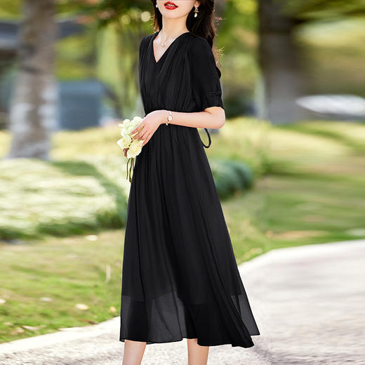 韩版纯色V领盘扣复古连衣裙 CWX9016 商品图3