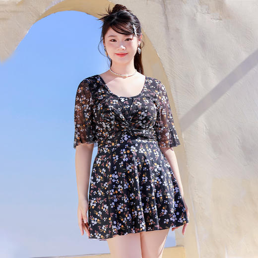 大码泳衣女中老年妈妈款 时尚连体碎花裙 保守泳衣显瘦加肥平角度假泳装 商品图2
