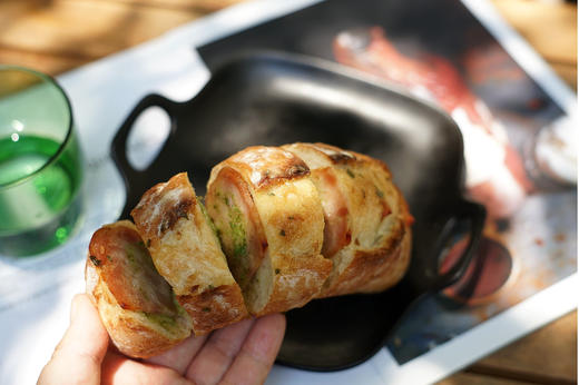 升级版培根蒜香法棍(12:00出炉) 商品图0