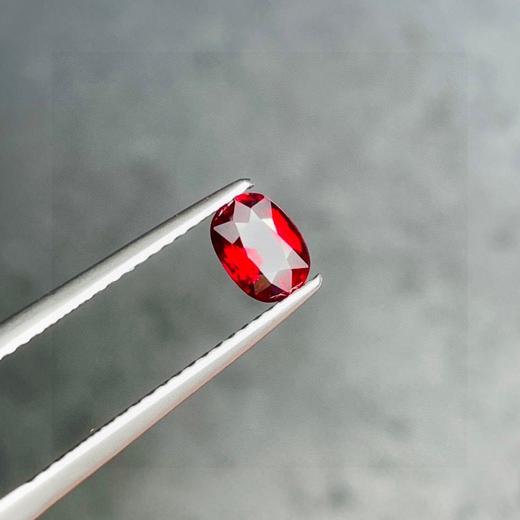 0.77ct 红宝石裸石 商品图5