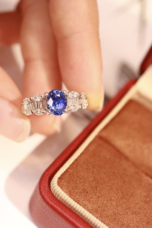 1.54ct 蓝宝石戒指 商品图3