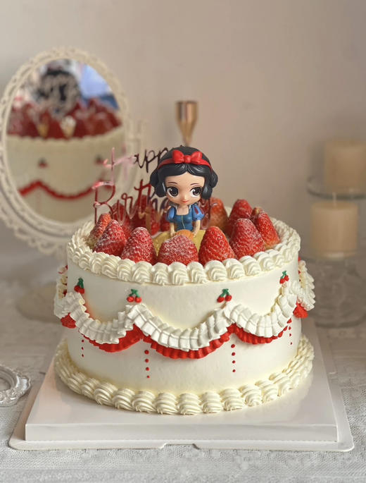 爱吃草莓的白雪公主蛋糕 商品图0