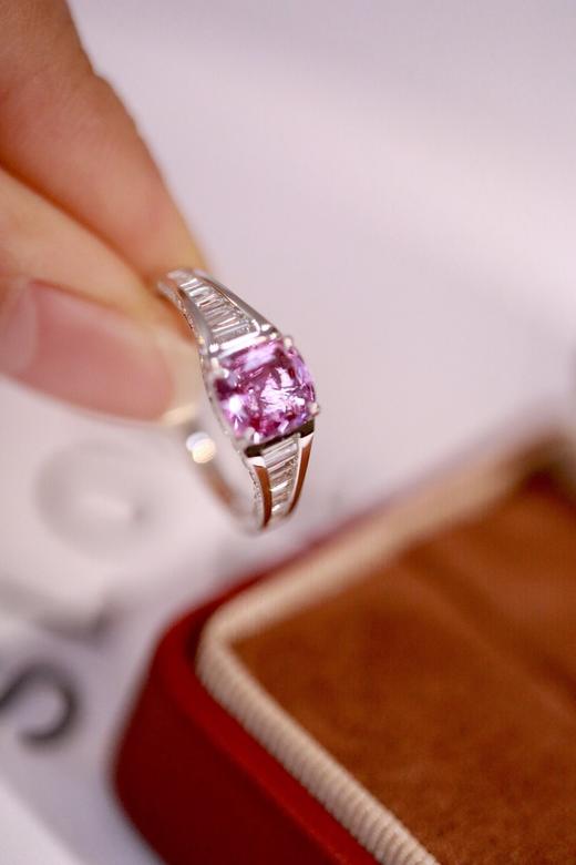 1.25ct 蓝宝石戒指 商品图1