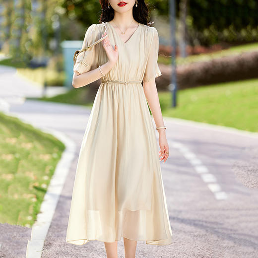 韩版纯色V领盘扣复古连衣裙 CWX9016 商品图2