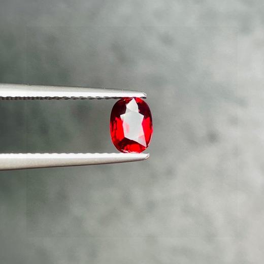 0.77ct 红宝石裸石 商品图1