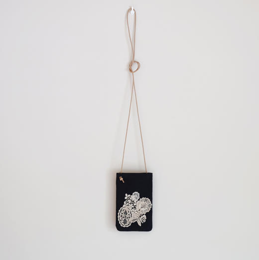 Rei 黑色蕾丝斜挎单肩包 商品图0