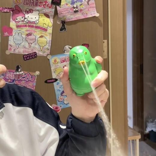 爆款丑萌绿头鱼水枪鼻涕攻击 创意整蛊解压滋水枪沙滩戏水鼻涕户外玩具 商品图5