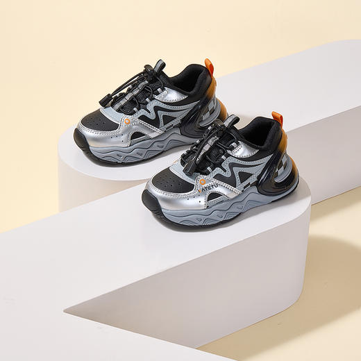 卡特兔童鞋儿童男童2024秋季新款软底鞋子女童纽扣小童宝宝运动鞋 商品图2