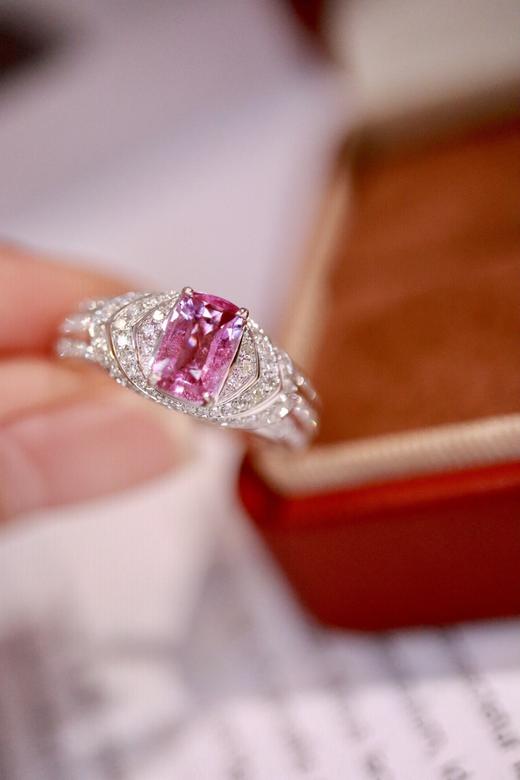 1.1ct 蓝宝石戒指 商品图3