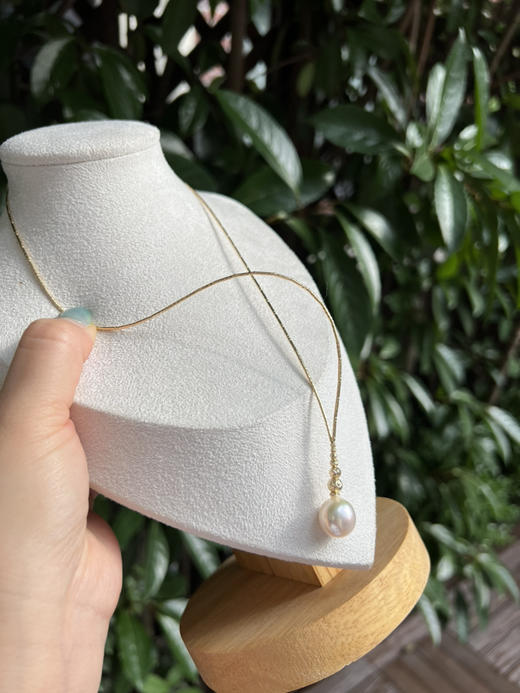 711-2 高端定制 18K真金 日本工艺深V素链 水滴型12/13干枯澳白珍珠 商品图10