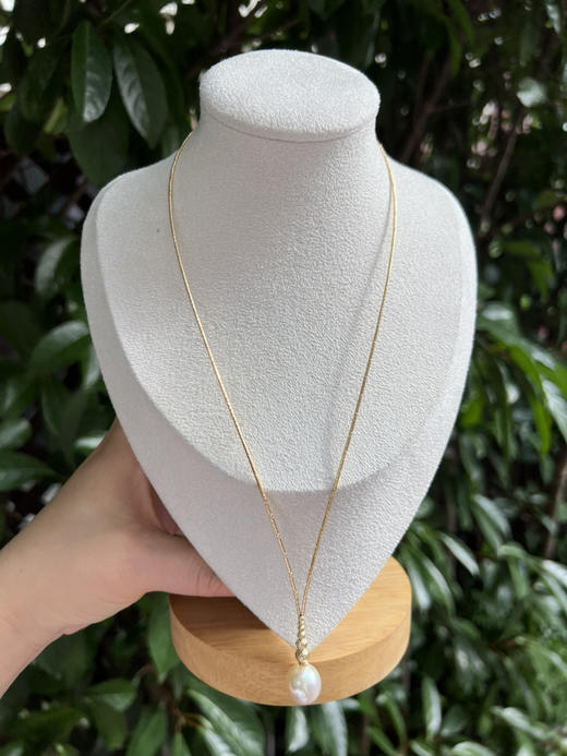 711-2 高端定制 18K真金 日本工艺深V素链 水滴型12/13干枯澳白珍珠 商品图6