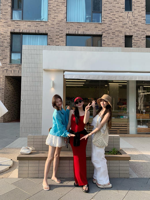 Read Nameless/红色瘦瘦吊带裙+黑色戴帽开衫夏季版 商品图14