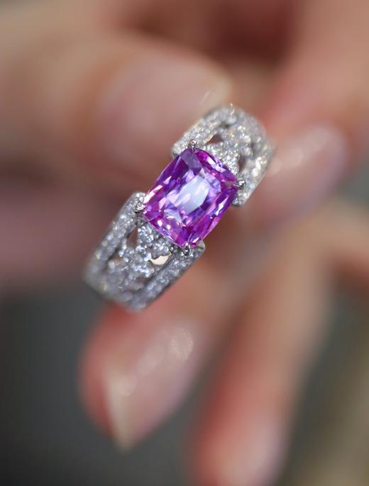 1.21ct 3.9g 粉蓝宝戒指 商品图0