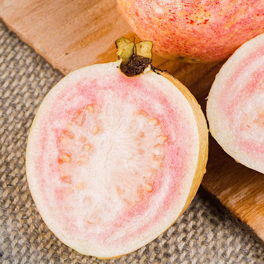 【顺丰快递】增城胭脂红芭乐 番石榴 果香四溢 清脆可口 ATX 商品图0