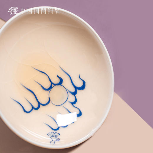 问鼎钧瓷鹅黄青花辉景盖碗（龙抬头） 商品图2