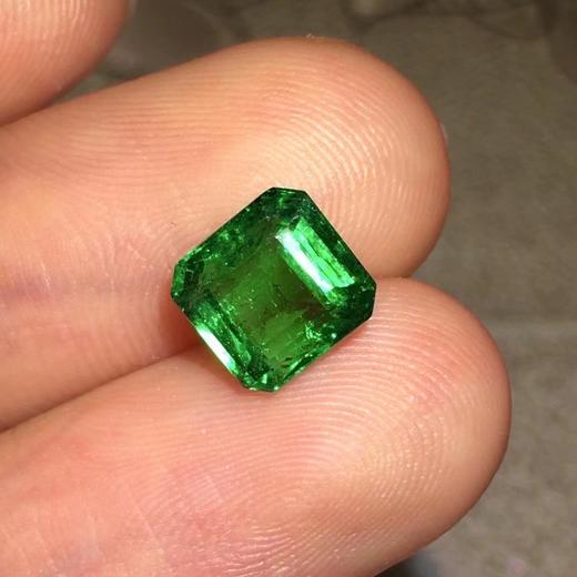 1.86ct 祖母绿裸石 商品图0