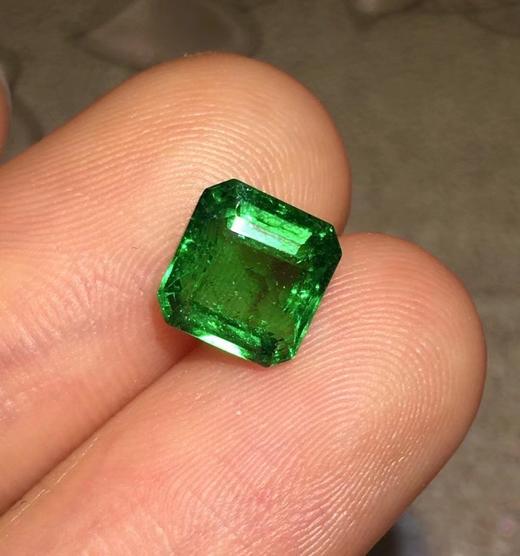 1.86ct 祖母绿裸石 商品图3