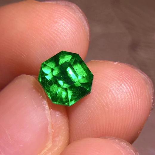 1.45ct 祖母绿裸石 商品图1