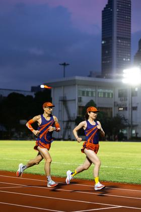 严素跑步火箭4件套装大四喜 全顶帽+跑步背心+短裤+臂套 优惠套装 严素态度