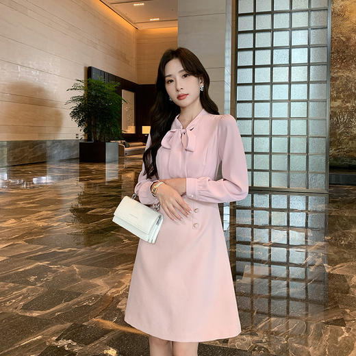 奢姿2026年秋季新款大码女装法式裙子胖妹妹绑带蝴蝶结减龄连衣裙9943853506 商品图2