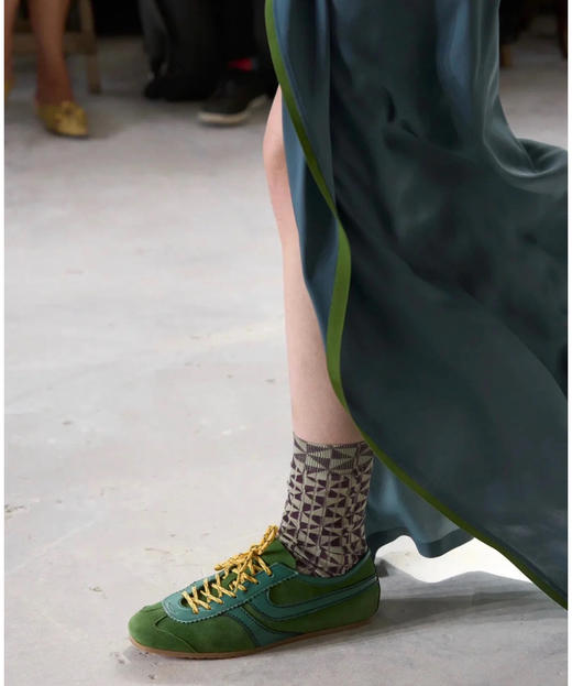 老米优品🎈配色太绝了！！《马拉松复古德训鞋》反绒小牛皮胚拼接，羊皮鞋垫，超轻透气！橡胶大底，久穿不累~~ 商品图9