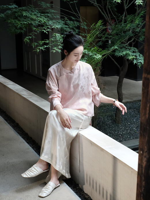 盛唐牡丹 |重缎正绢花窗纹上衣 商品图3