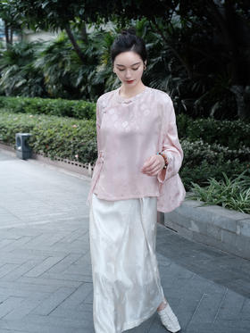 盛唐牡丹 |重缎正绢花窗纹上衣