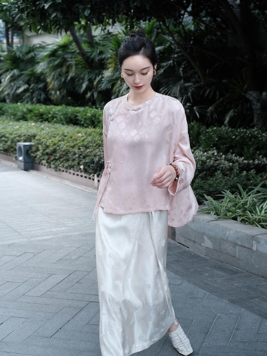 盛唐牡丹 |重缎正绢花窗纹上衣 商品图0