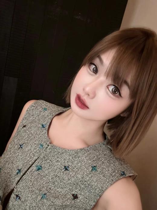 清仓捡漏 LINCHAOZHANG  LW240310 同款马甲  LQ240260 同款半裙时尚套装 LB240133 背心 商品图5