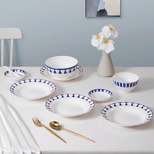 【专柜-多样屋】多样屋骨瓷餐具套装家用碗盘波斯蓝韵餐具22头 商品图2