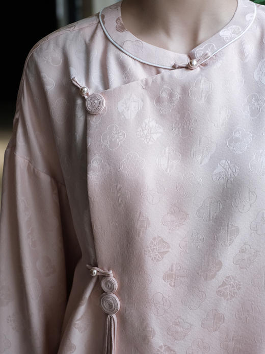 盛唐牡丹 |重缎正绢花窗纹上衣 商品图1