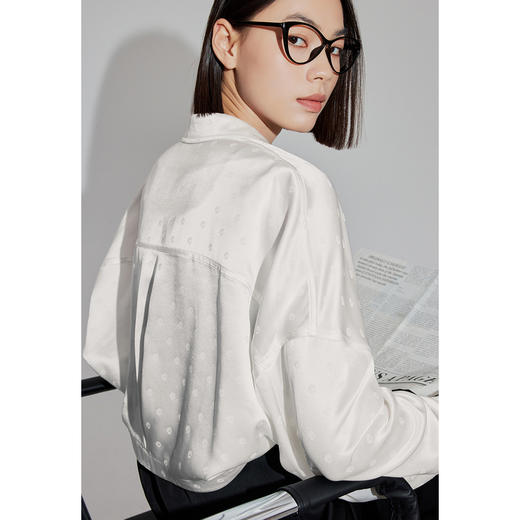 【积分换购不退货】【特惠不退货】伊芙丽高级感简约印花醋酸衬衫女2024春装1F3110162G 商品图1