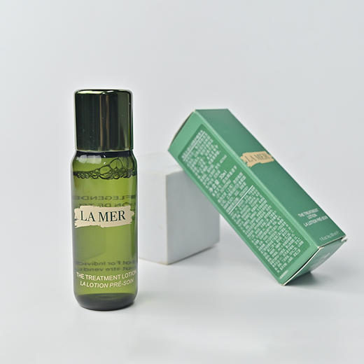 海蓝之谜沁润精粹水（中样）30ml*5瓶（送礼盒*1+礼袋*1）肤感高级、上脸清爽 商品图4