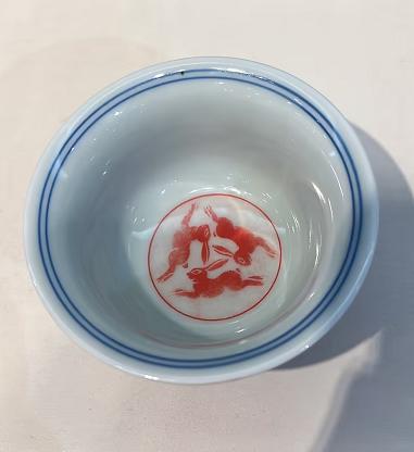 成艺千里江山反口手心杯陶瓷 品茗杯 主人杯80ML复古青观山杯复古青祥龙思缘杯三兔飞天小压手杯 商品图8