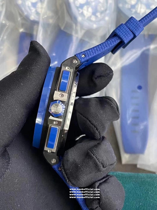 革命性的突破，划时代的产品，Noob MakerFactory 彩色陶瓷横空出世！爱彼皇家橡树离岸型26405系列彩色陶瓷腕表 商品图5