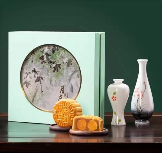 东方宾馆 | 东方双黄白莲蓉 中秋月饼礼盒180g*4枚装 现货票券同售 商品图0