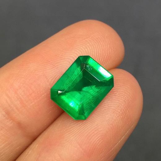 2.33ct 祖母绿裸石 商品图5