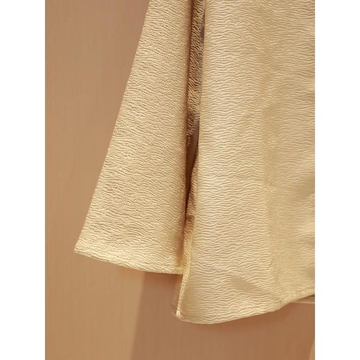 【线上专属】圆领开衫（24710369Y-骨缥） 商品图2