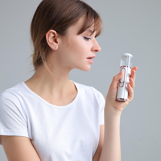 【小家电】mks美克斯纳米喷雾补水仪冷喷雾器家用 30ml大水箱 自带充电宝功能送老婆闺蜜生日礼物NV8088 HF 商品图6