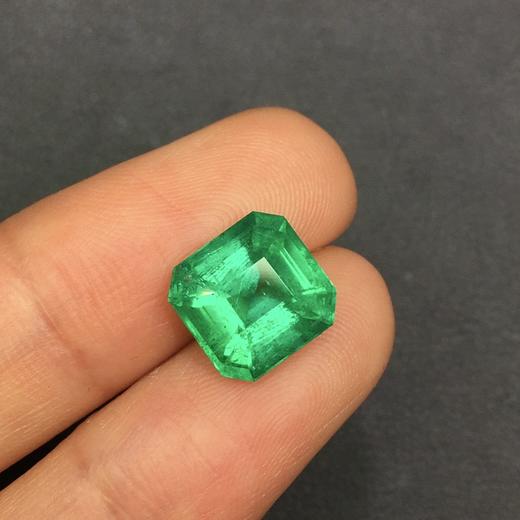 3.52ct 祖母绿裸石 商品图1