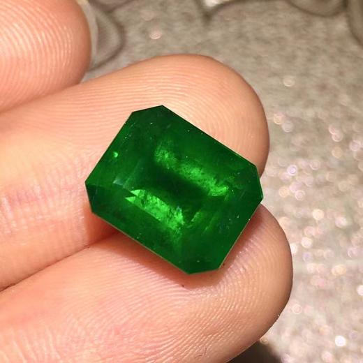 5.05ct 祖母绿裸石 商品图5