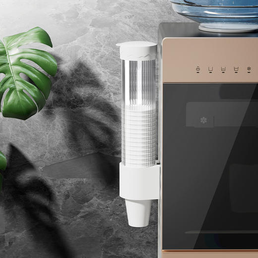 【无痕安装，免打孔一次性杯架】免打孔一次性杯架家用饮水机，杯型通用透明可视防尘防灰，侧面壁挂大容量防尘水杯收纳置物架QQ 商品图2