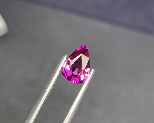 1.22ct 粉蓝宝裸石 商品图3