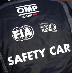 意大利OMP赛车装备 高性能赛用安全装备 FIA认证