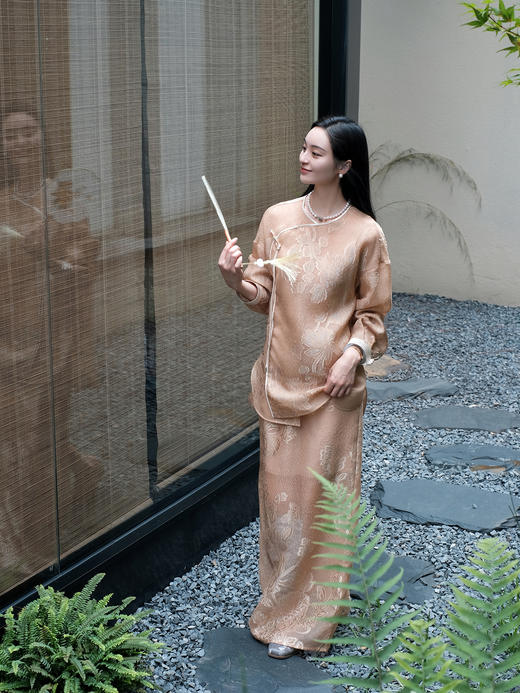 盛唐牡丹 |沙色剪花欧根纱松紧腰半裙 商品图0