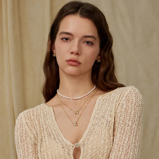 ARSIS银饰｜印记系列 金色款字母吊坠项链 商品图1