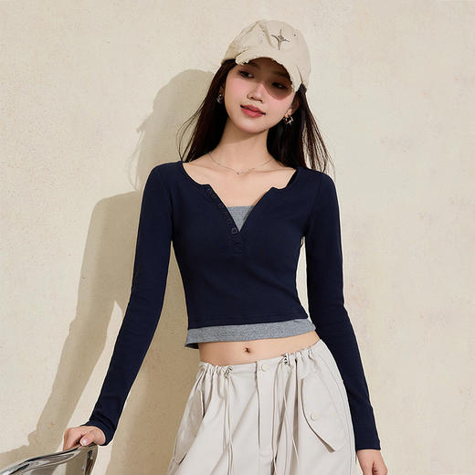 设计感撞色假两件排扣长袖T恤女V领修身短款上衣V0042485 商品图0