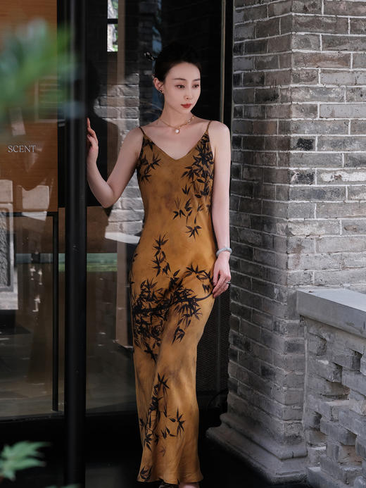 下架|盛唐牡丹 |麻花辫吊带文竹女长裙 商品图1