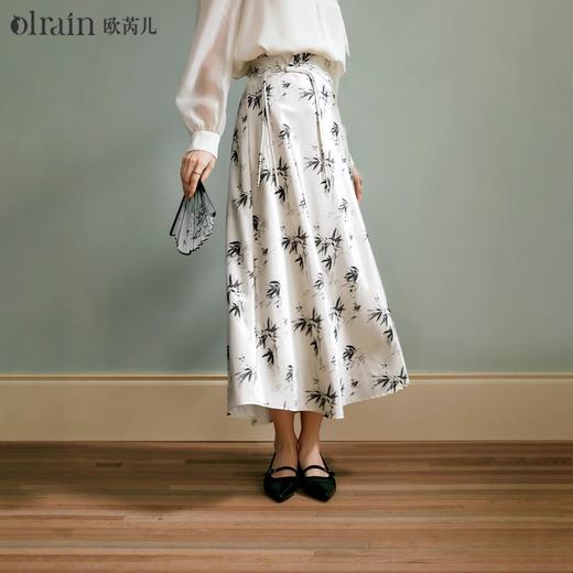 
OLrain欧芮儿新中式缎感半身裙女秋2024新款复古高腰气质国风裙子 商品图0